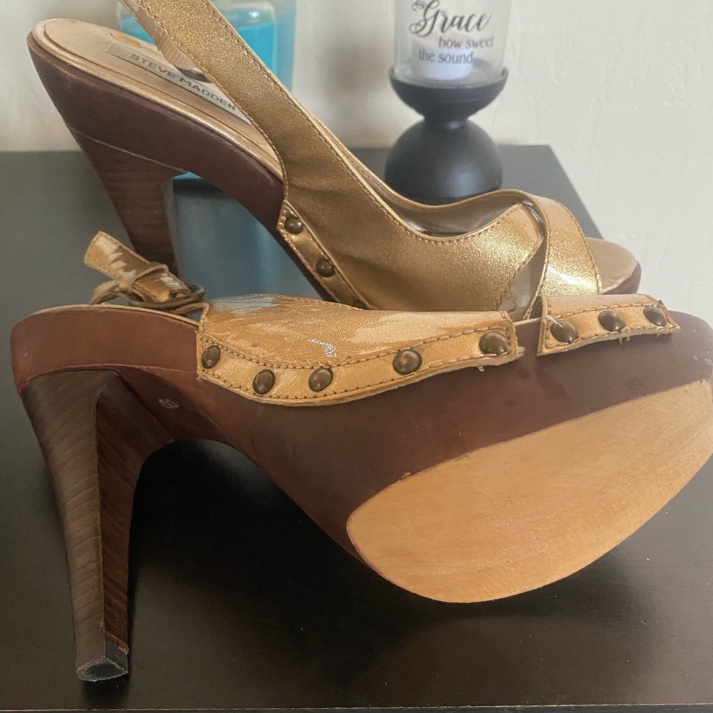 Steve Madden shoe